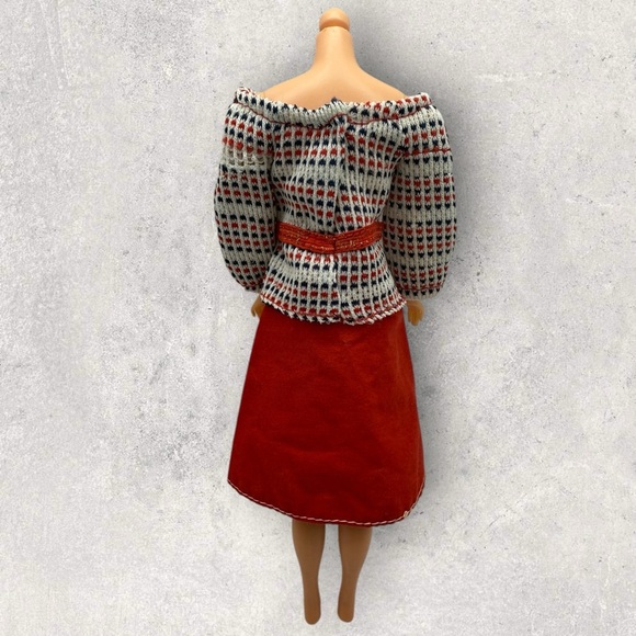 Vintage Barbie 1977 Best Buy Fashion Outfit #9628 Red Skirt & Long Sleeve Blouse - Picture 4 of 12